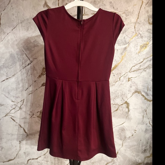 Girls Dress - Picture 2 of 4